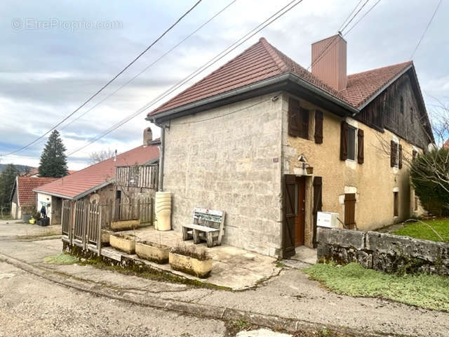 Maison à GOUX-LES-USIERS