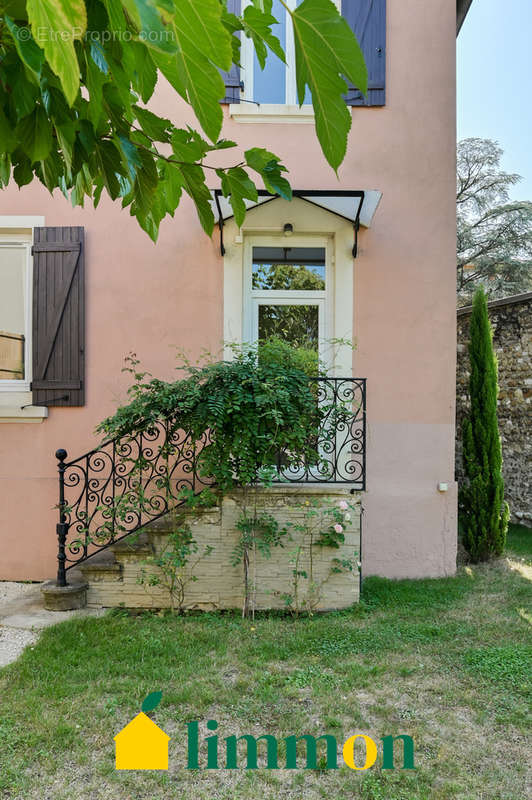 Maison à CALUIRE-ET-CUIRE