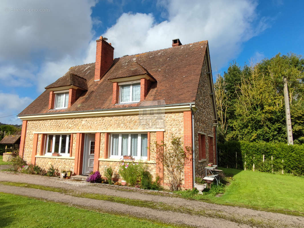 Maison à BEAUMONT-LE-ROGER