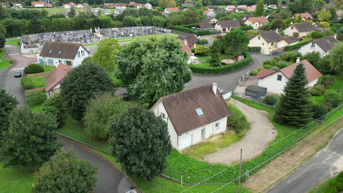 Maison à LE PONT-DE-BEAUVOISIN