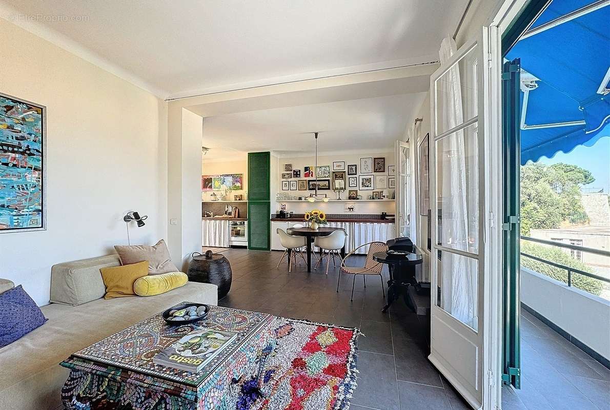 Appartement à VILLEFRANCHE-SUR-MER