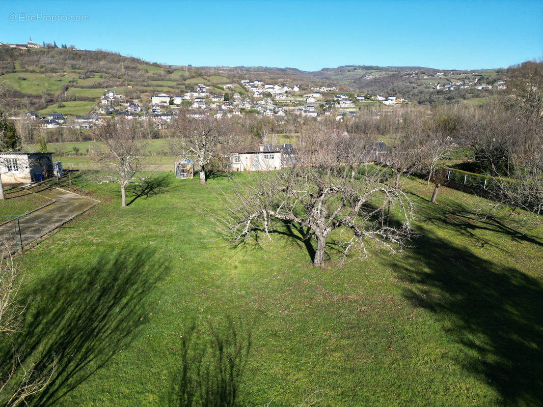 Terrain à ESPALION