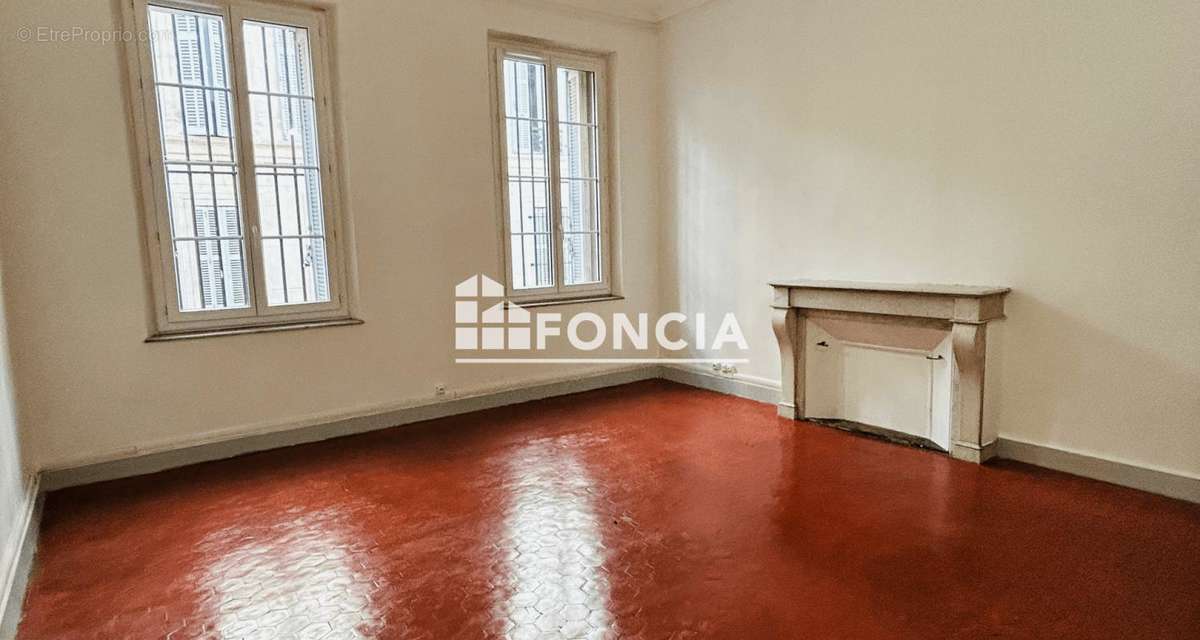 Appartement à MARSEILLE-6E