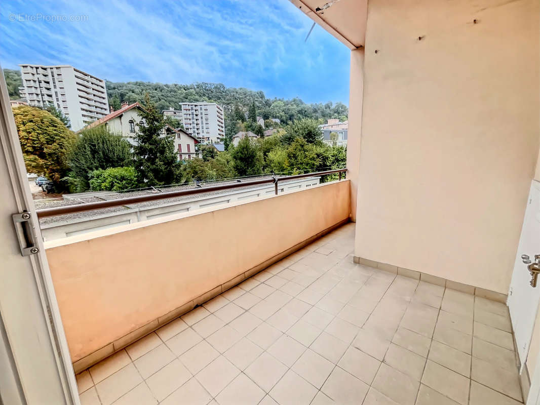 Appartement à AIX-LES-BAINS