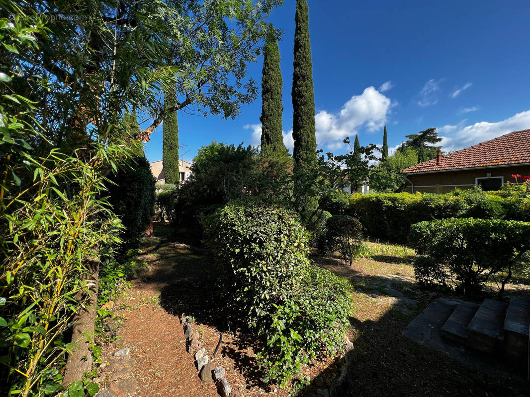 Terrain à TOULON