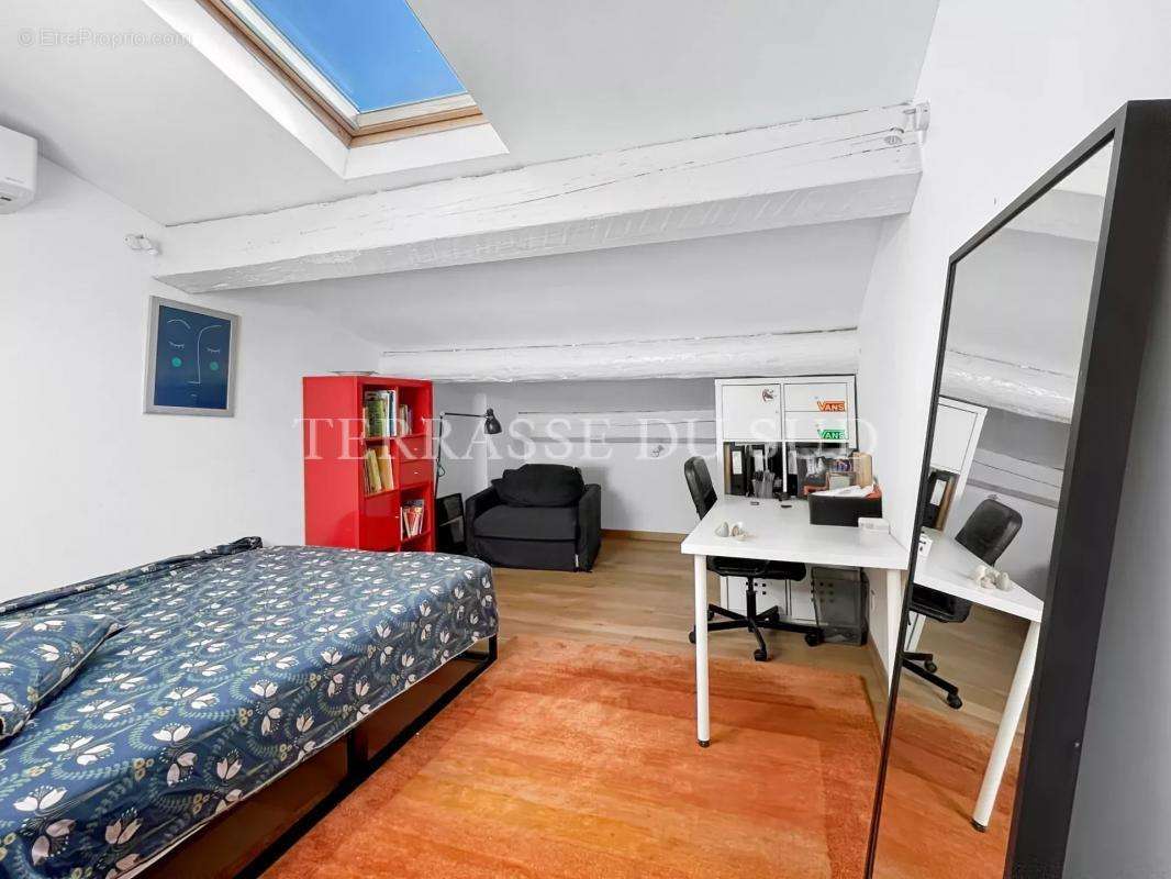 Appartement à MARSEILLE-7E