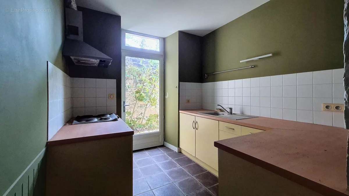 Appartement à PIERRE-BUFFIERE