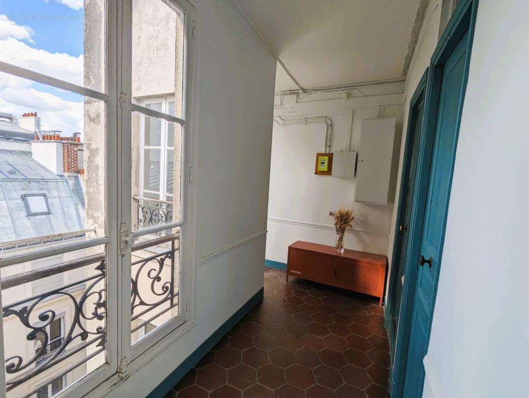 Appartement à PARIS-17E