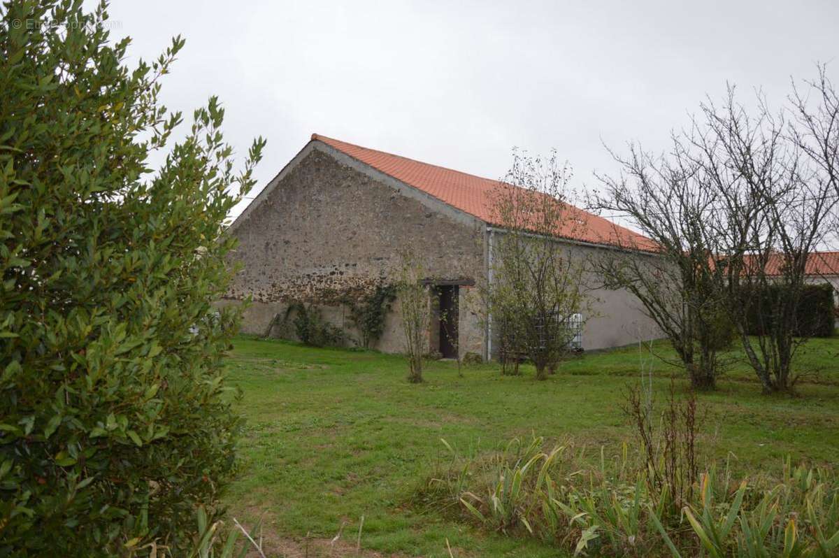 Maison à SAINTE-FLAIVE-DES-LOUPS