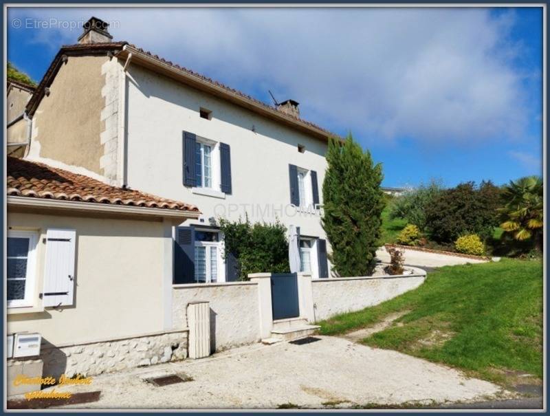 Maison à CHALAIS