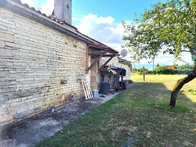 Maison à MANSLE