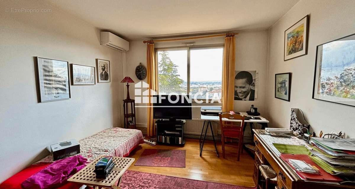 Appartement à SAINTE-FOY-LES-LYON