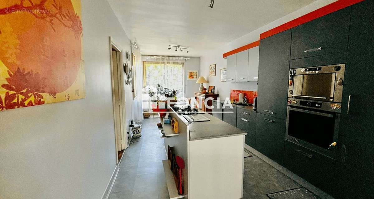 Appartement à SAINTE-FOY-LES-LYON