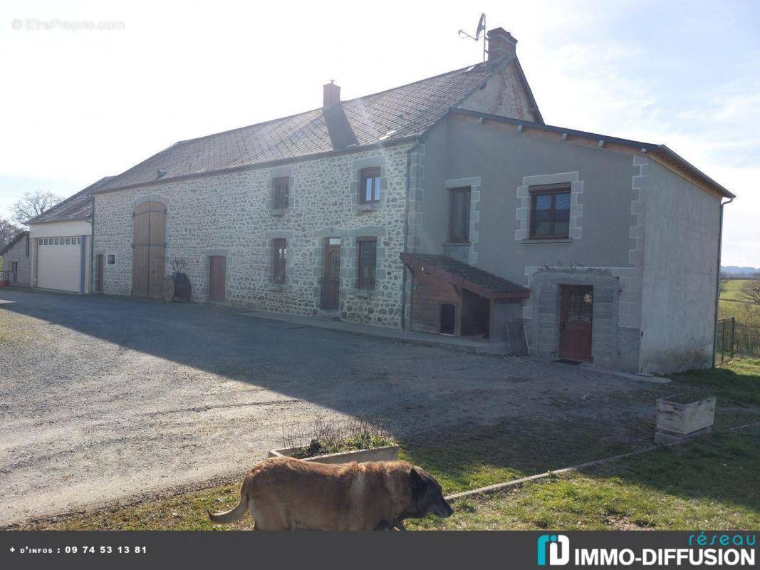 Maison à BOUSSAC