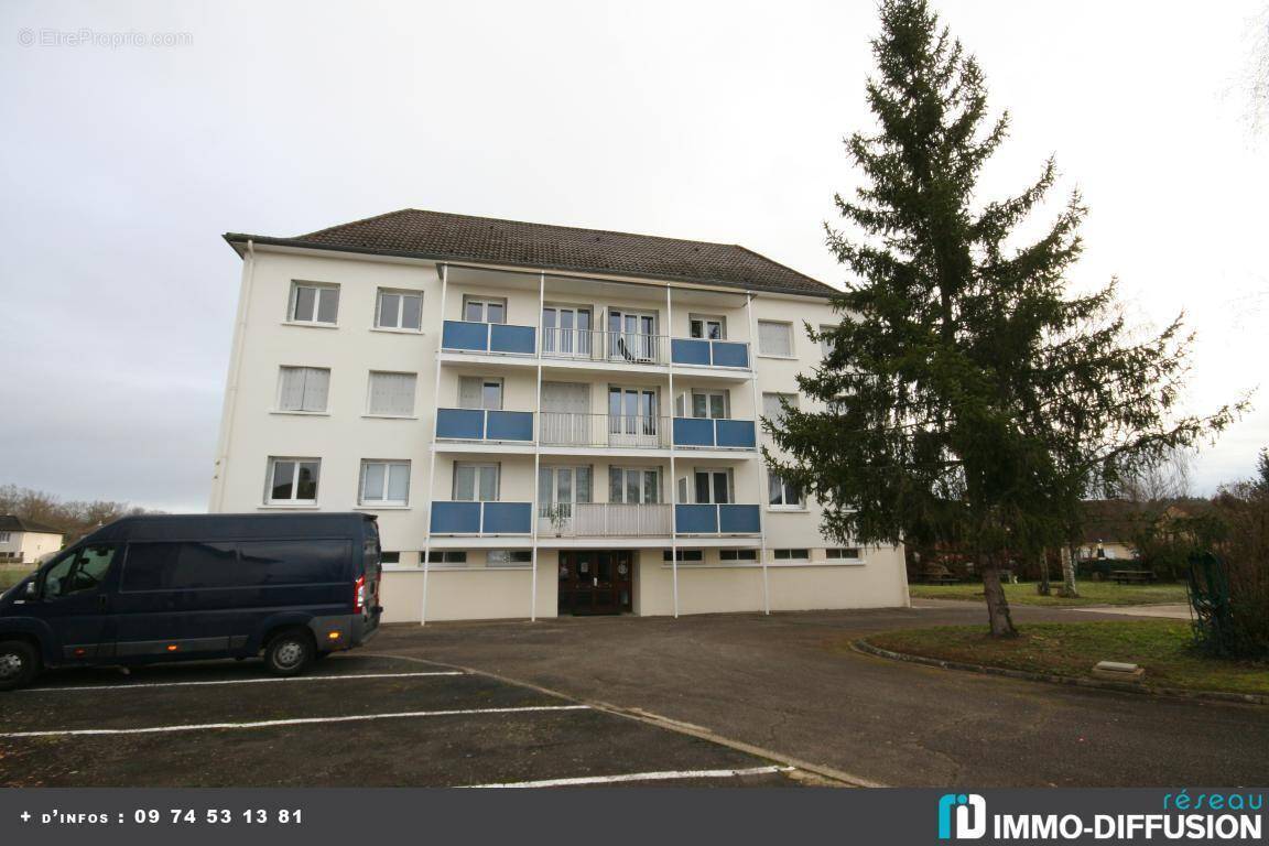 Appartement à SAINT-AMAND-MONTROND