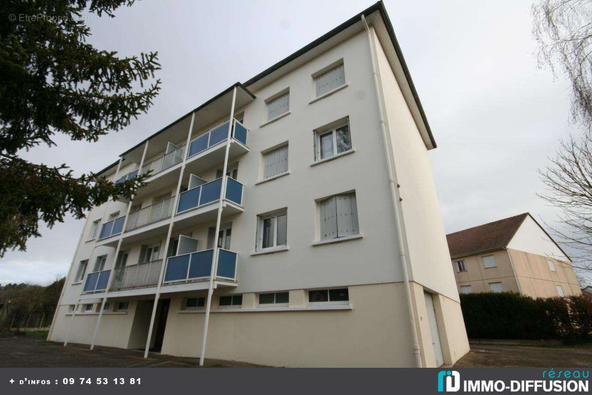 Appartement à SAINT-AMAND-MONTROND