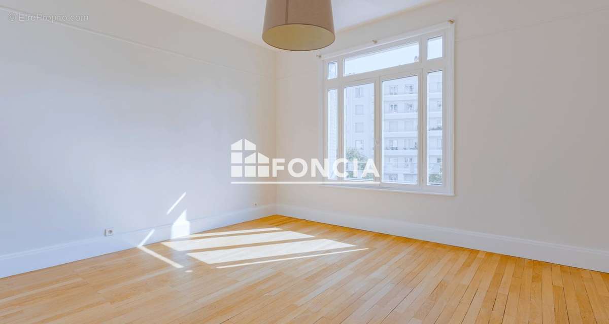 Appartement à LYON-6E