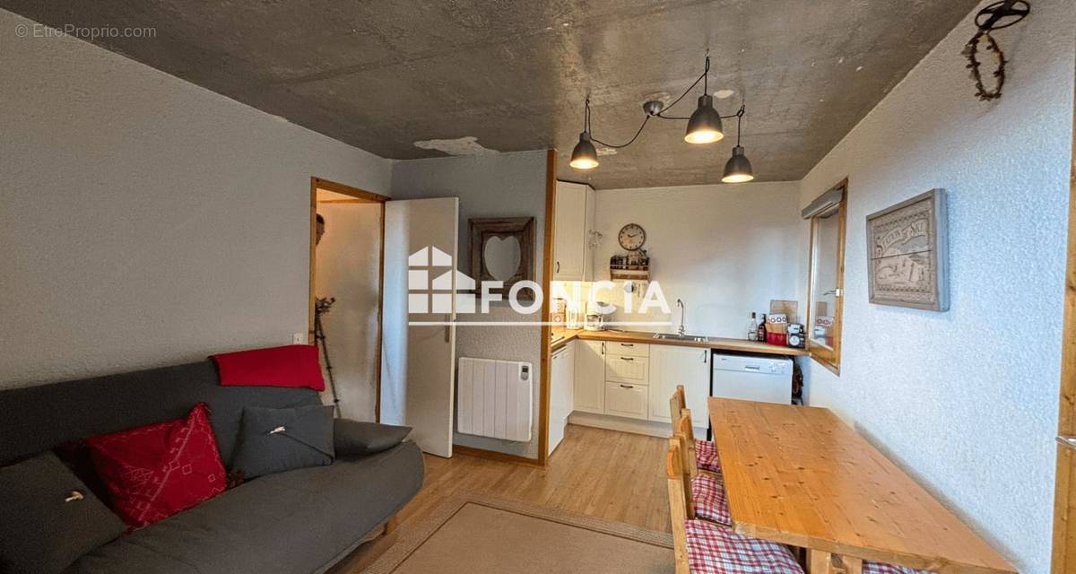 Appartement à LES ALLUES