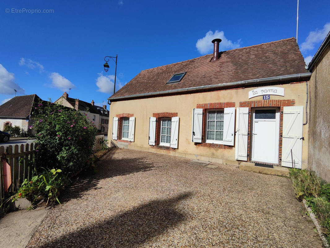 Maison à LONGNY-AU-PERCHE