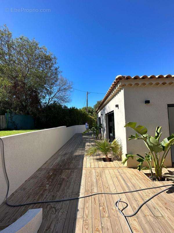 Maison à SIX-FOURS-LES-PLAGES