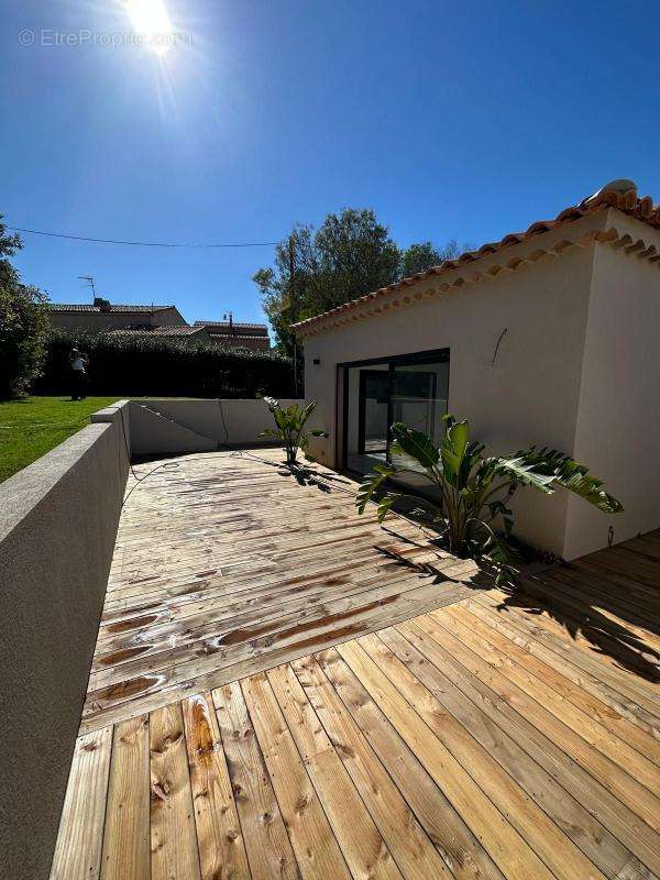 Maison à SIX-FOURS-LES-PLAGES