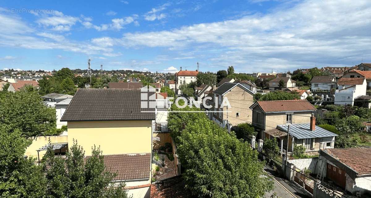 Appartement à CORBEIL-ESSONNES