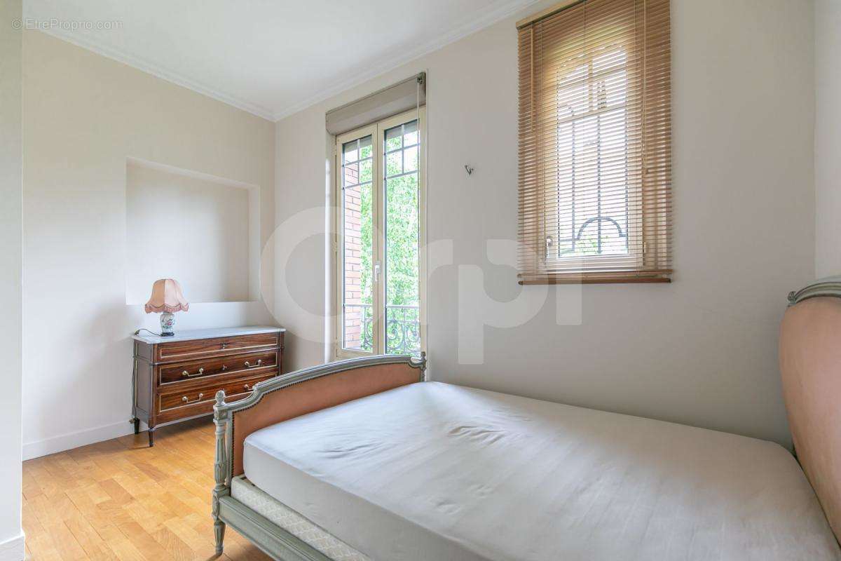 Appartement à NOGENT-SUR-MARNE