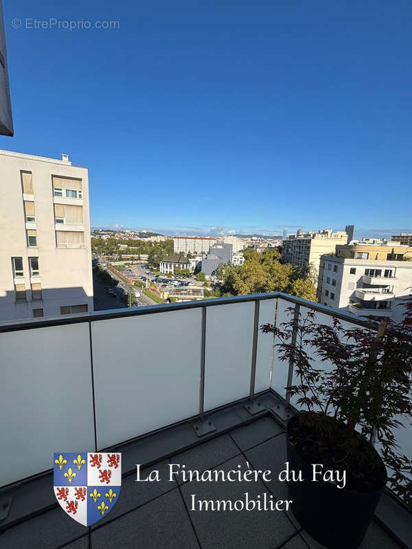 Appartement à LYON-8E