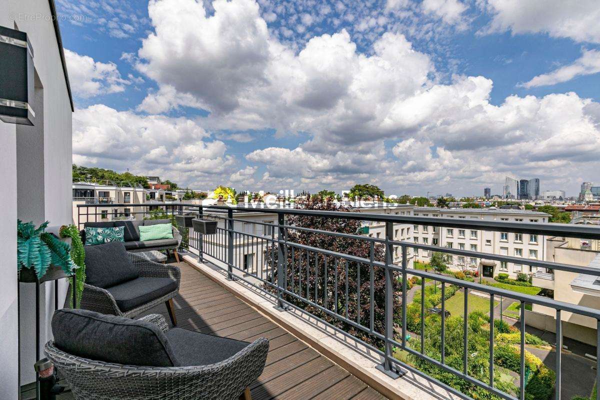 Appartement à SURESNES