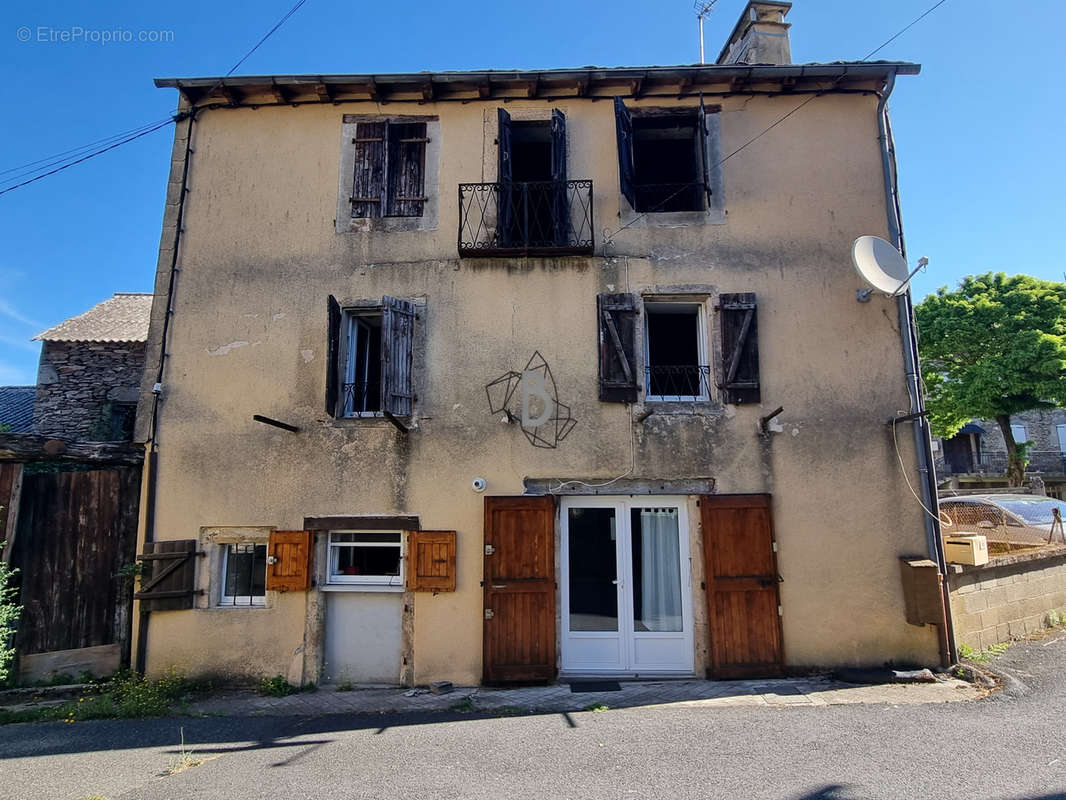 Maison à ALRANCE