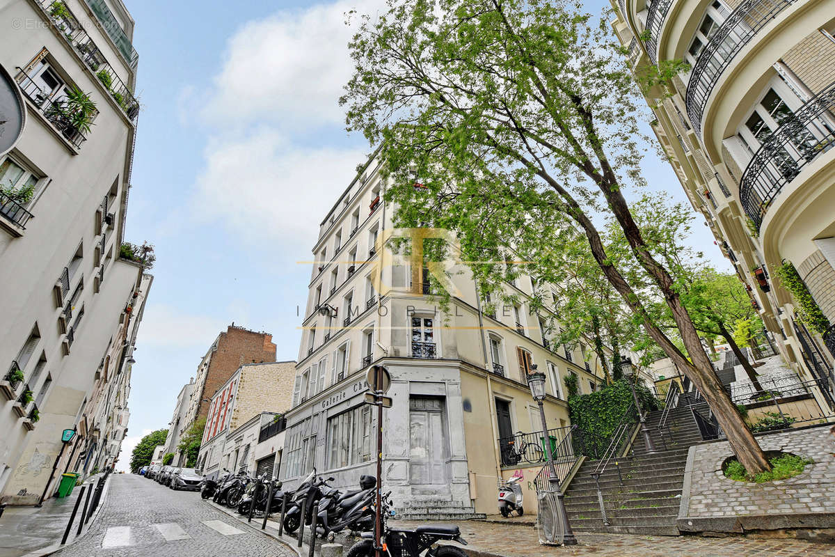 Appartement à PARIS-18E