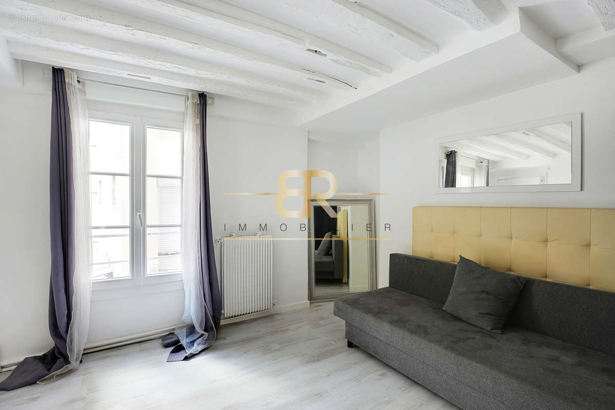 Appartement à PARIS-4E