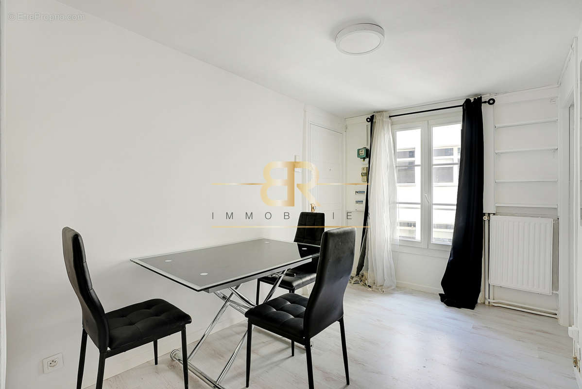 Appartement à PARIS-4E