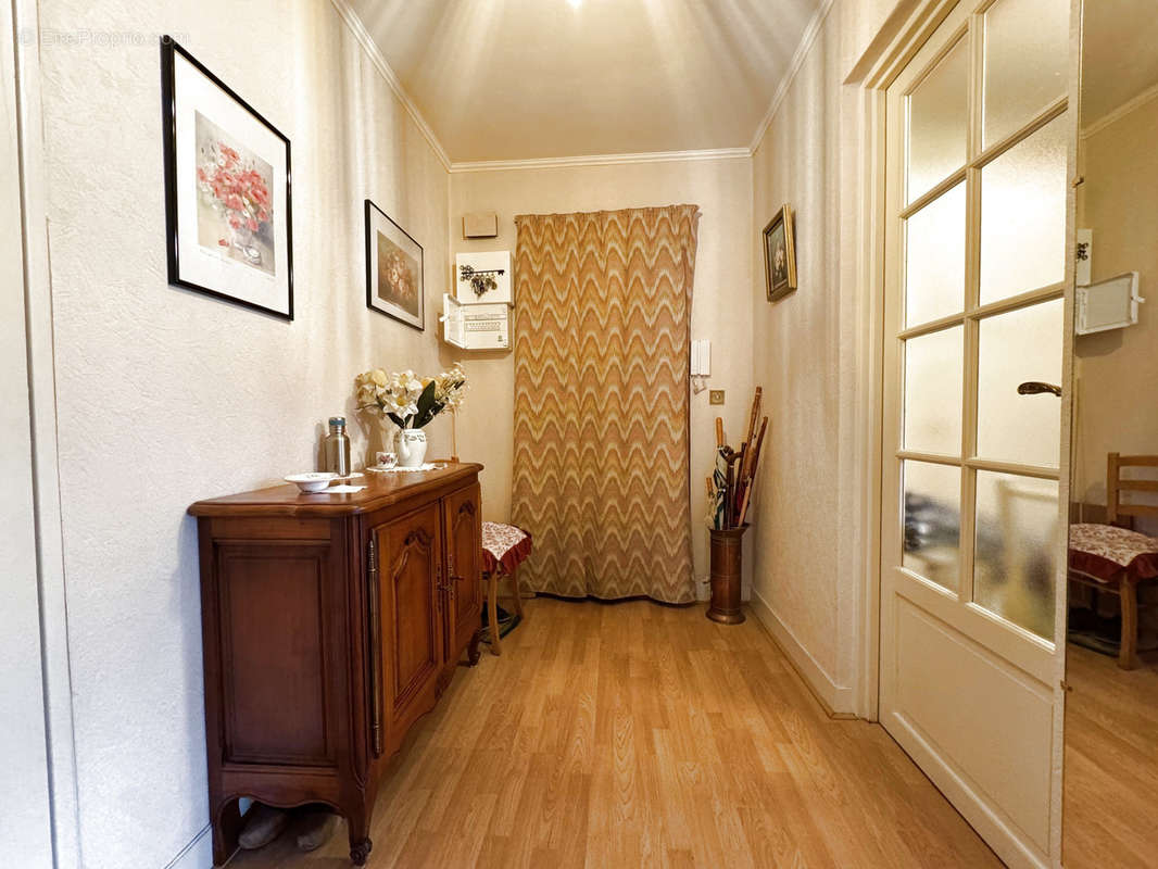 Appartement à SURVILLIERS