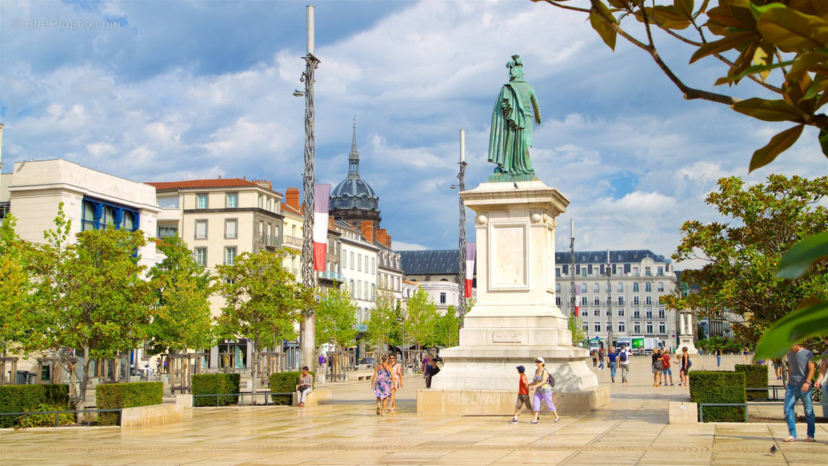 Commerce à CLERMONT-FERRAND