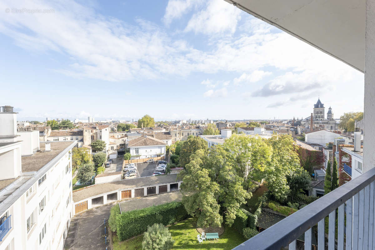 Appartement à BORDEAUX