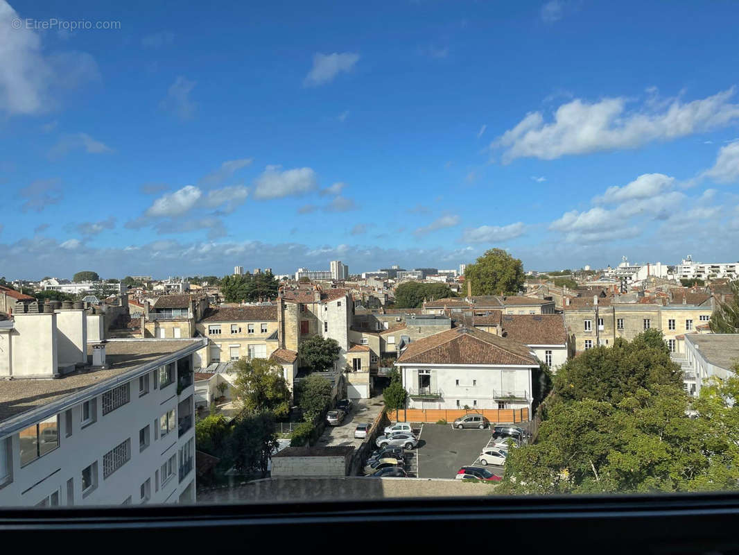 Appartement à BORDEAUX