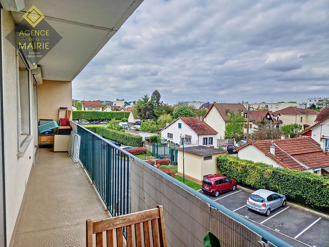 Appartement à VIGNEUX-SUR-SEINE