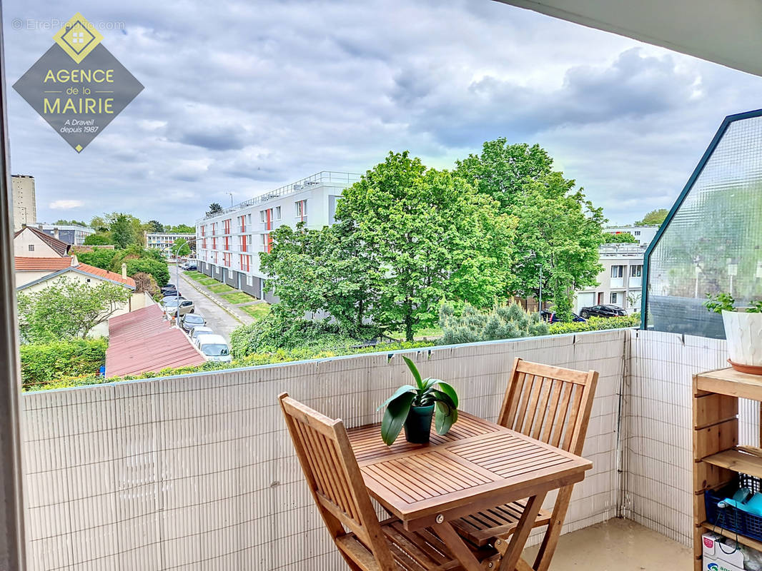 Appartement à VIGNEUX-SUR-SEINE