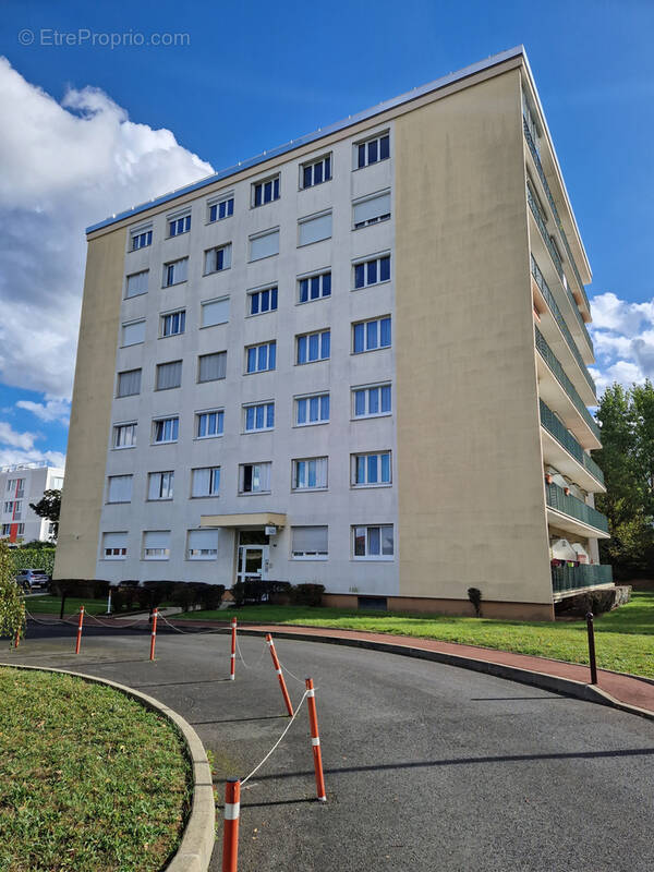 Appartement à VIGNEUX-SUR-SEINE