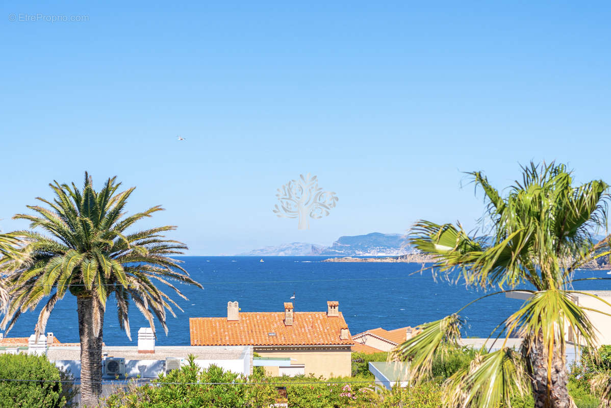 Appartement à SIX-FOURS-LES-PLAGES