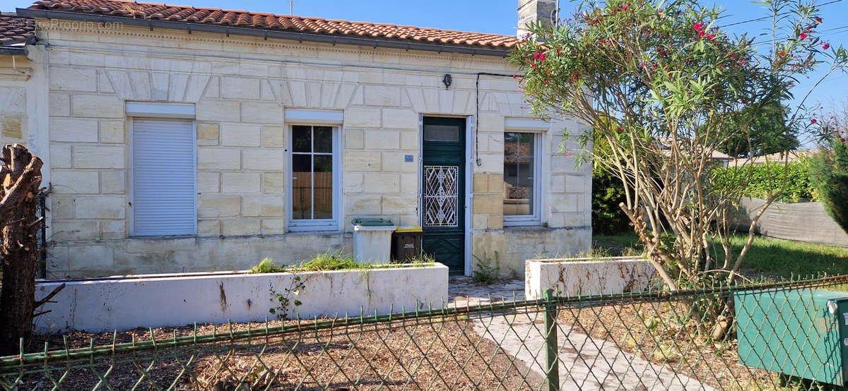 Maison à CANTENAC