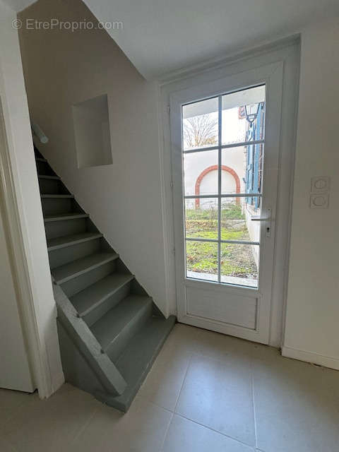 Appartement à DREMIL-LAFAGE