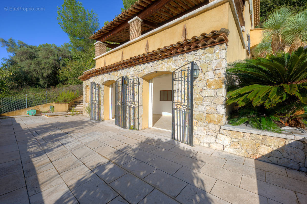 Maison à LA COLLE-SUR-LOUP