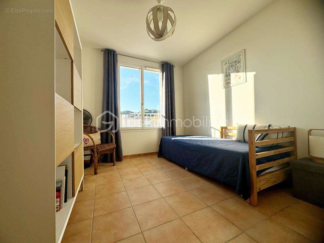 Appartement à HYERES