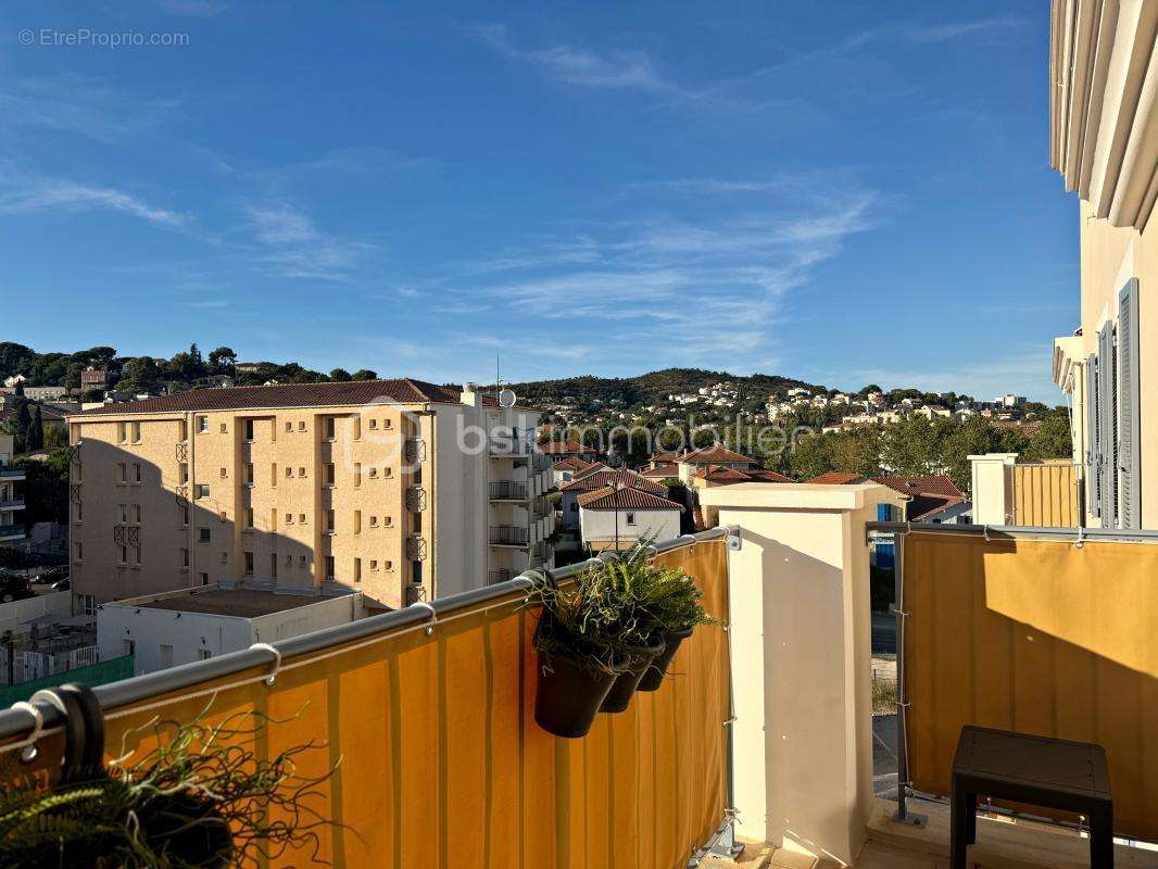 Appartement à HYERES