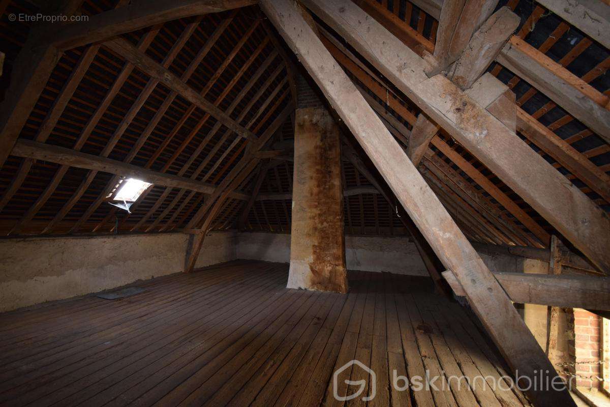 Maison à COULONGES-LES-SABLONS