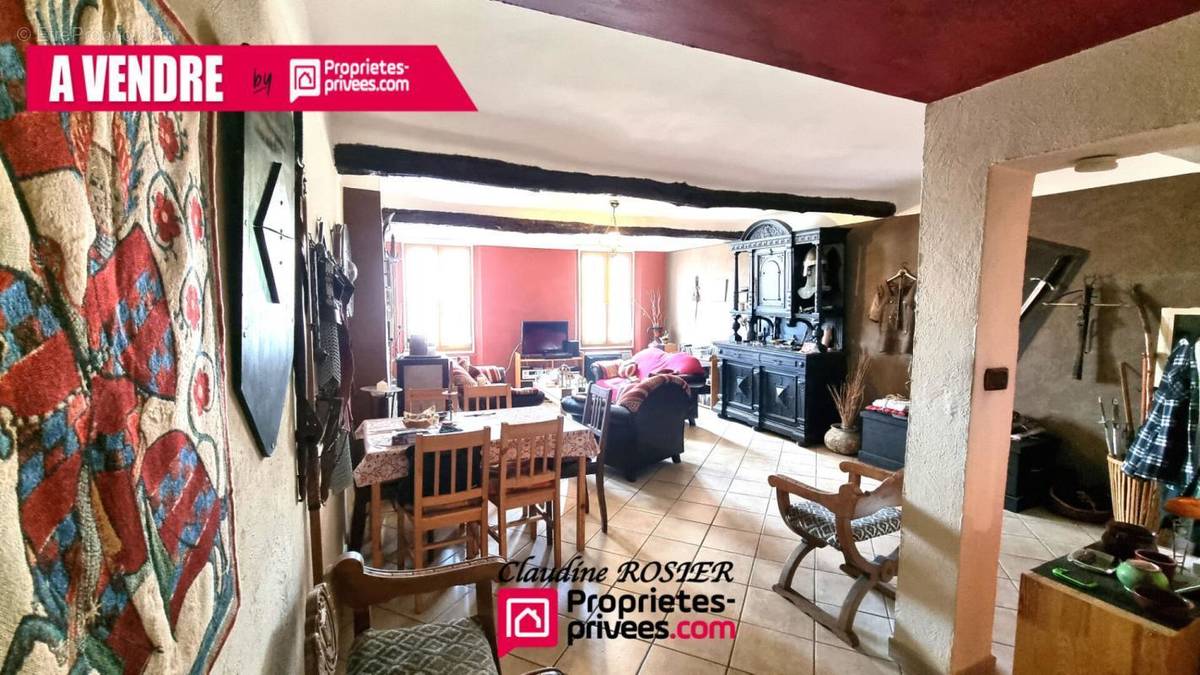 Appartement à CARNOULES