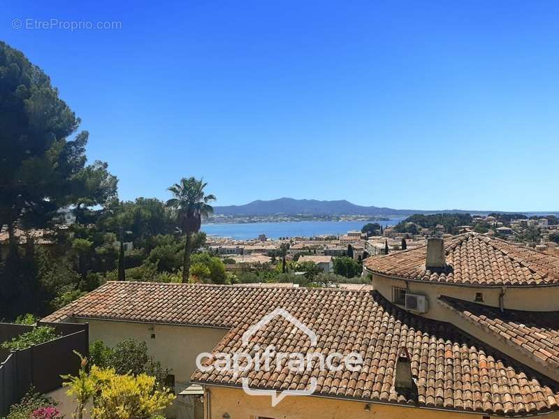 Appartement à SANARY-SUR-MER