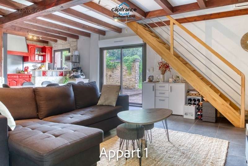 Appartement à FUMEL